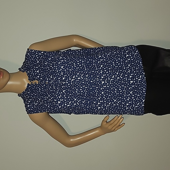 J. Crew Tops - J.Crew Sleeveless button-front ruffleneck popover in navy floral Size M NWOT